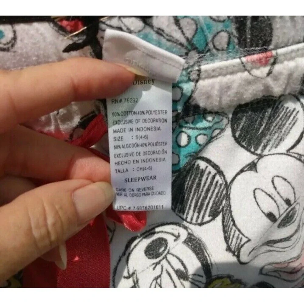 Disney Woman Lounge Pants Size S Cropped Mickey Minnie Donald Daisy Comfy